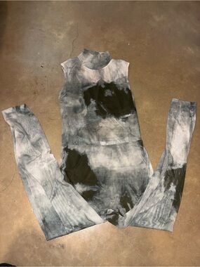 Weissman unravel unitard khaki (green)